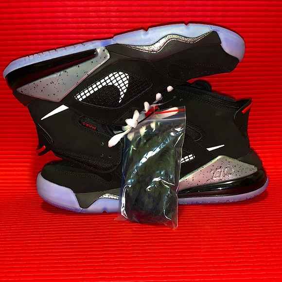 Jordan Mars 270 - Picture 1 of 5